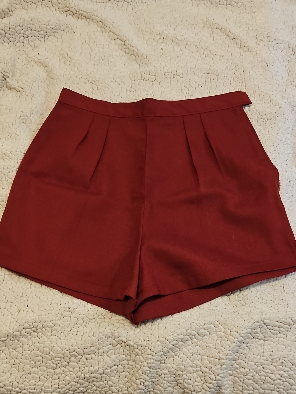 Women's High-Waist Pleated Shorts With Side Zipper - Size S